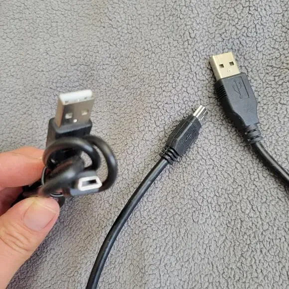 VGA DVI POWER ADAPTER Cables Circular Barrel DC Video Mixed 19PC Spares - Picture 16 of 16